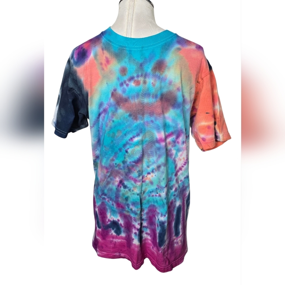 Kirkland Signature Vibrant Tie-Dye Men's Tee M